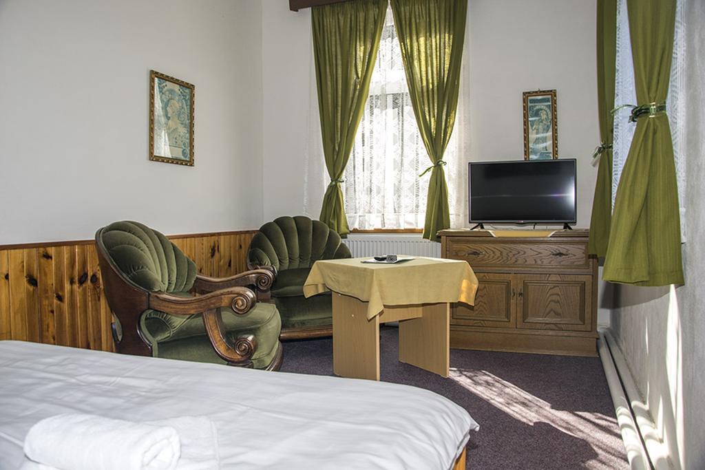 Hotel Garni Belveder Hřensko Esterno foto