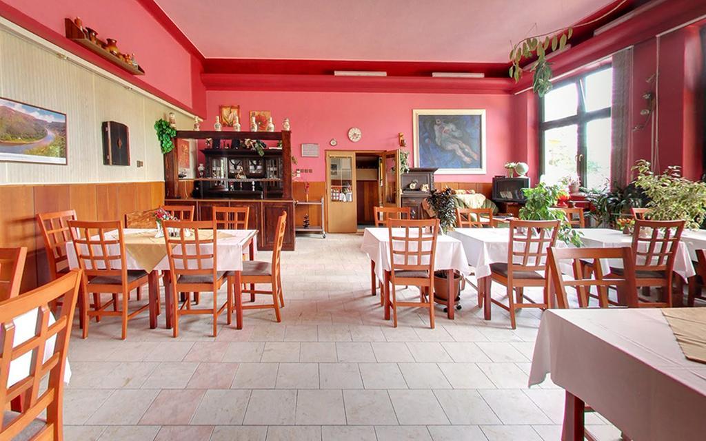Hotel Garni Belveder Hřensko Esterno foto