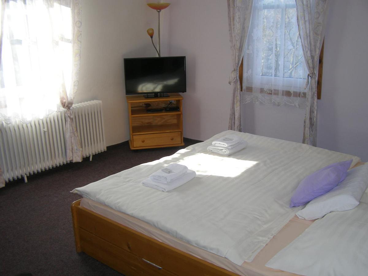 Hotel Garni Belveder Hřensko Esterno foto